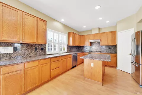 5392 Chenin Blanc Pl, Vallejo, CA 94591 photo 3
