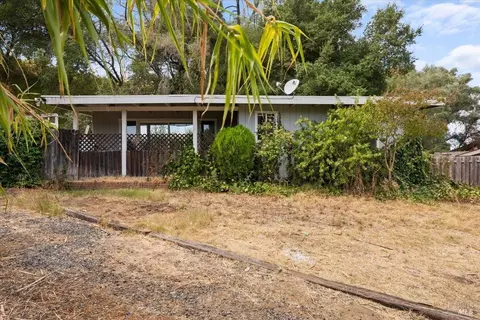 155 Patteson Ct, Geyserville, CA 95441