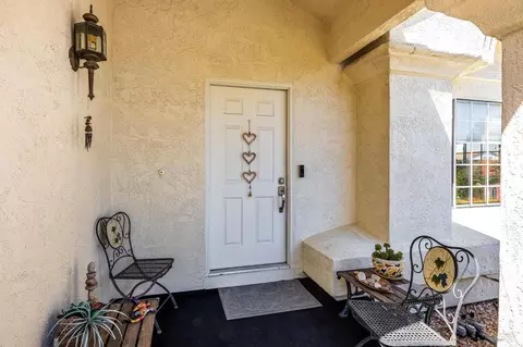136 Bantry Dr, Vacaville, CA 95688 photo 2