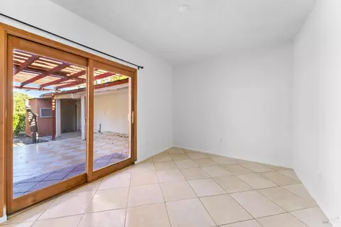 908 Winchester St, Vallejo, CA 94590 photo 12
