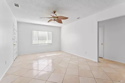 908 Winchester St, Vallejo, CA 94590 photo 7