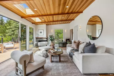 391 Lowell Ave, Mill Valley, CA 94941 photo 2