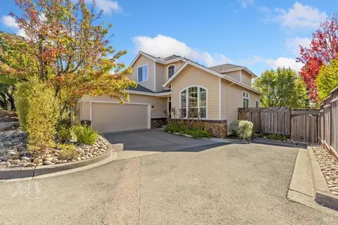 1927 Fountainview Cir, Santa Rosa, CA 95403