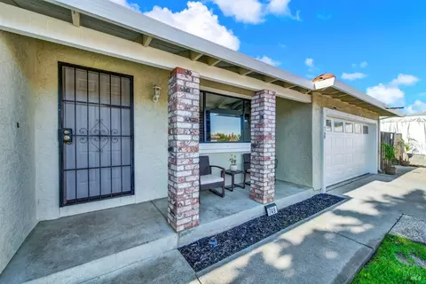 749 Stallion Cir, Fairfield, CA 94533 photo 7