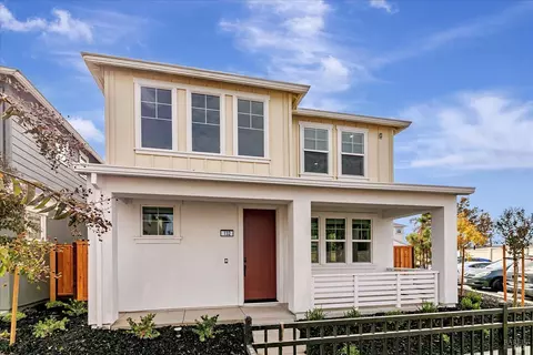 132 Clown Fish St, Suisun City, CA 94585