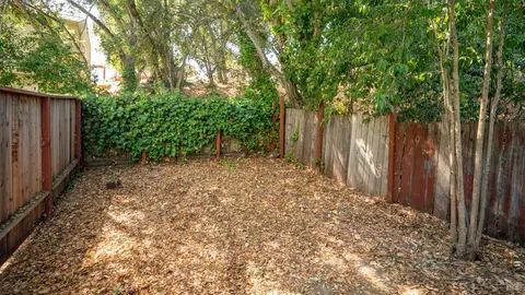 521 Baker St, Petaluma, CA 94952 photo 48