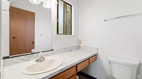 521 Baker St, Petaluma, CA 94952 photo 27