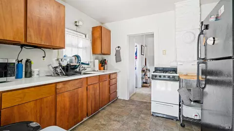 521 Baker St, Petaluma, CA 94952 photo 17