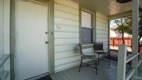 521 Baker St, Petaluma, CA 94952 photo 4