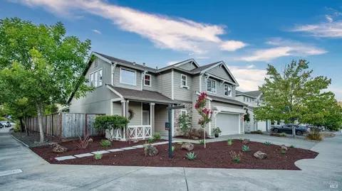 Exterior - 100 Grape Gables Way, Cloverdale, CA 95425 photo 2 of 25