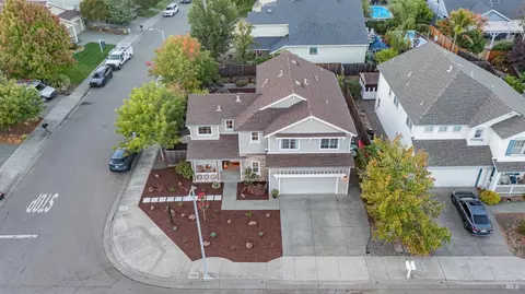 View/Area - 100 Grape Gables Way, Cloverdale, CA 95425 photo 2 of 6