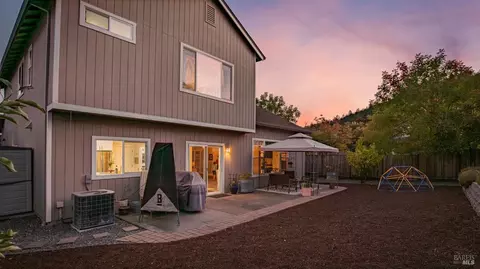 Exterior - 100 Grape Gables Way, Cloverdale, CA 95425 photo 24 of 25