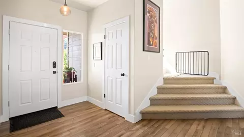 Entry Way - 100 Grape Gables Way, Cloverdale, CA 95425 photo 2 of 5
