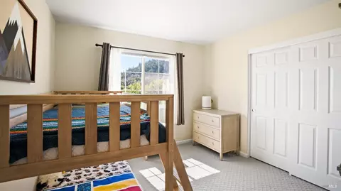 Bedroom - 100 Grape Gables Way, Cloverdale, CA 95425 photo 4 of 8