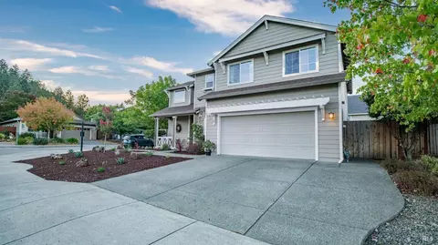 Exterior - 100 Grape Gables Way, Cloverdale, CA 95425 photo 4 of 25