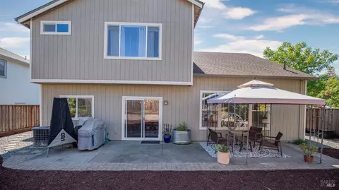 Exterior - 100 Grape Gables Way, Cloverdale, CA 95425 photo 16 of 25