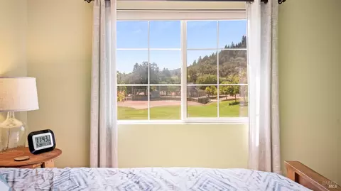 Bedroom - 100 Grape Gables Way, Cloverdale, CA 95425 photo 7 of 8