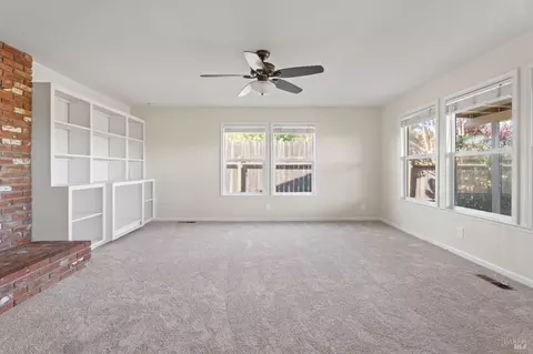 780 Malaga Dr, Ukiah, CA 95482 photo 5