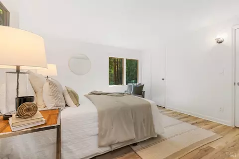 Bedroom - 16115 Bittner Rd, Occidental, CA 95465 photo 4 of 4