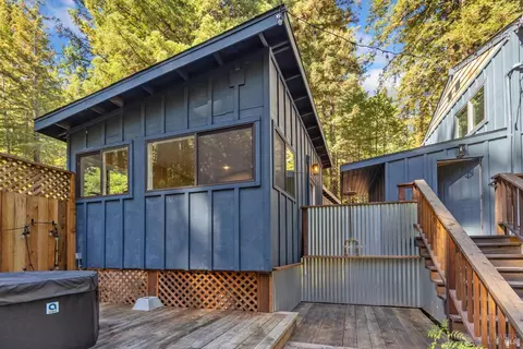 Exterior - 16115 Bittner Rd, Occidental, CA 95465 photo 7 of 17