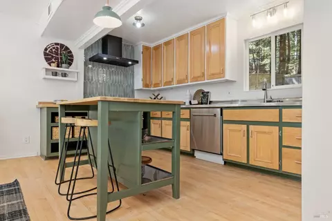 Kitchen - 16115 Bittner Rd, Occidental, CA 95465 photo 5 of 7