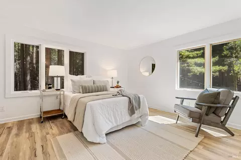 Bedroom - 16115 Bittner Rd, Occidental, CA 95465 photo 3 of 4
