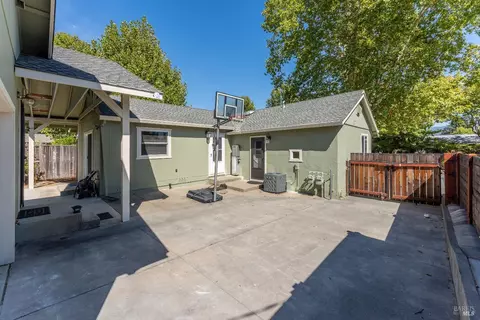 650 Mcpeak St, Ukiah, CA 95482 photo 30