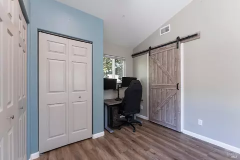 650 Mcpeak St, Ukiah, CA 95482 photo 17