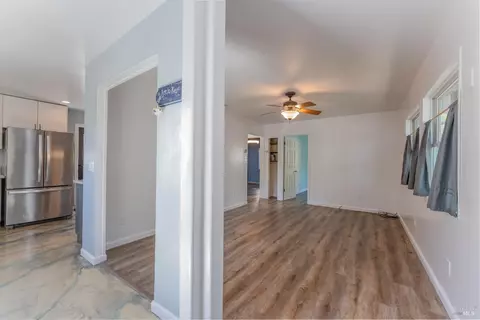 650 Mcpeak St, Ukiah, CA 95482 photo 4