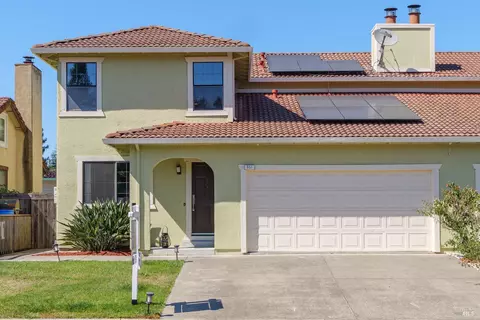 951 Hacienda Cir, Rohnert Park, CA 94928