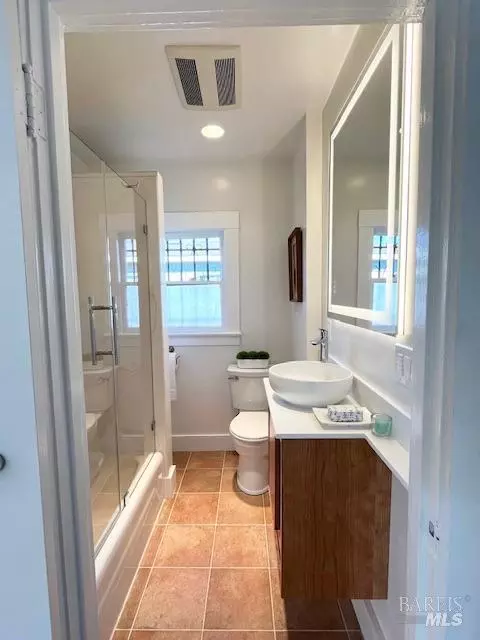 911 Jones St, Berkeley, CA 94710 photo 18