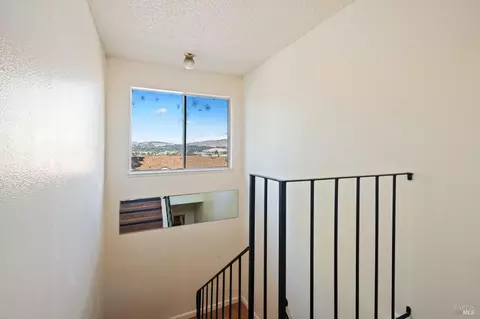 69 Parrott St, Vallejo, CA 94590 photo 17