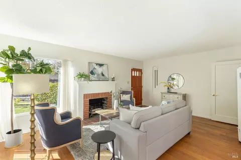 1244 Arkansas St, Vallejo, CA 94590 photo 2