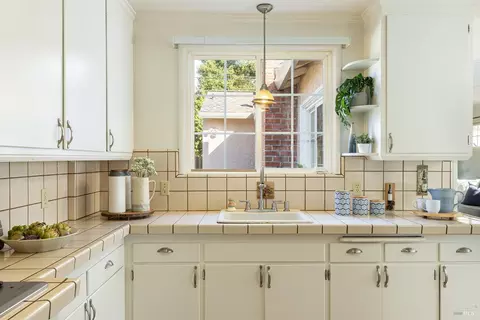 1244 Arkansas St, Vallejo, CA 94590 photo 14