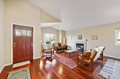 647 Iris Way, Sonoma, CA 95476 photo 4