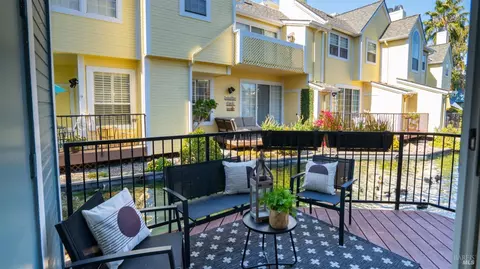 161 E B St, Benicia, CA 94510 photo 8