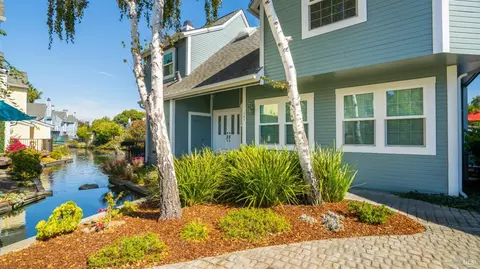 161 E B St, Benicia, CA 94510 photo 3