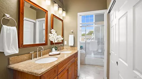 161 E B St, Benicia, CA 94510 photo 26