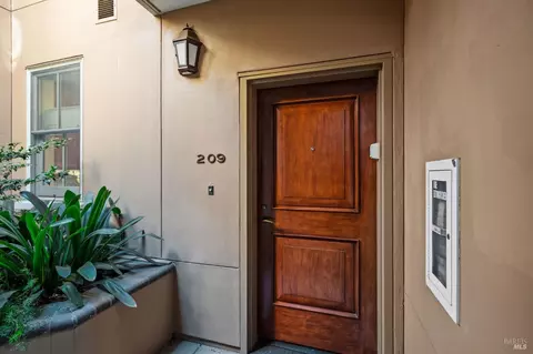 588 Main St #209, Napa, CA 94559 photo 3
