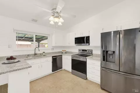 435 Robert Rd, Vacaville, CA 95688 photo 18