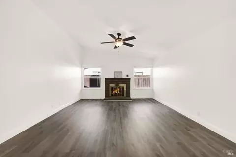 435 Robert Rd, Vacaville, CA 95688 photo 11