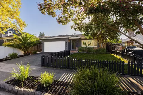 611 I St, Petaluma, CA 94952