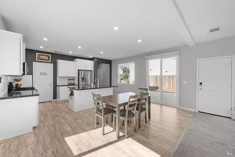 5004 Gurnett Ln, Fairfield, CA 94533 photo 20