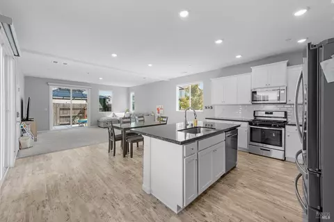 5004 Gurnett Ln, Fairfield, CA 94533 photo 12