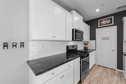 5004 Gurnett Ln, Fairfield, CA 94533 photo 15