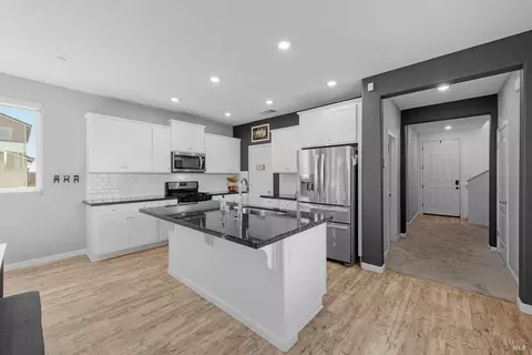 5004 Gurnett Ln, Fairfield, CA 94533 photo 18