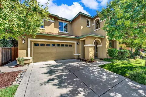 972 Lancaster St, Vacaville, CA 95687