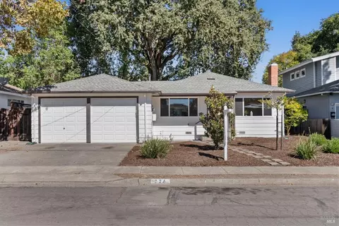 774 Alaska Dr, Santa Rosa, CA 95405