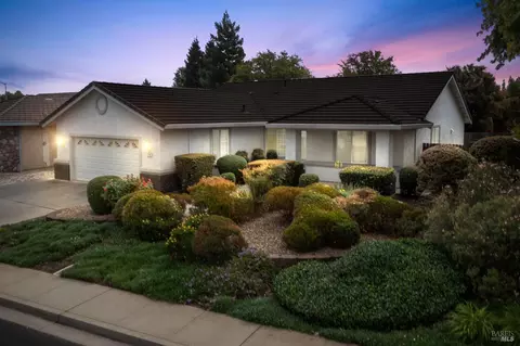 779 Kingman Dr, Vacaville, CA 95687