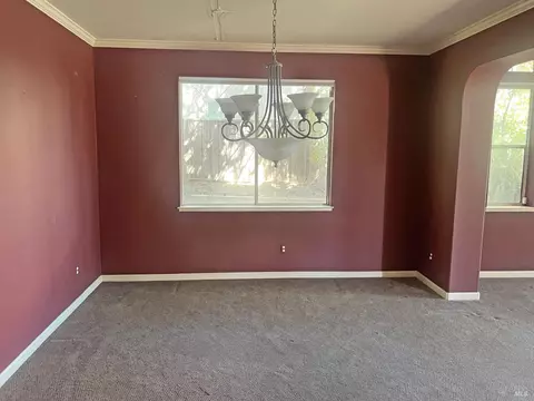 272 Woodcrest Dr, Vacaville, CA 95688 photo 4